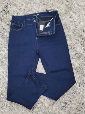 Fashion Nova Dark Indigo High-Waist Jeans with Contrast Stitching